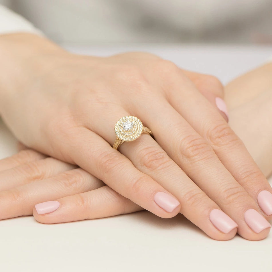 Prsteň zo žltého zlata s lab-grown diamantom Round/Brilliant s hmotnosťou 0,50 ct a 48 × 0,0086 ct + 40 × 0,005 ct lab-grown diamantmi