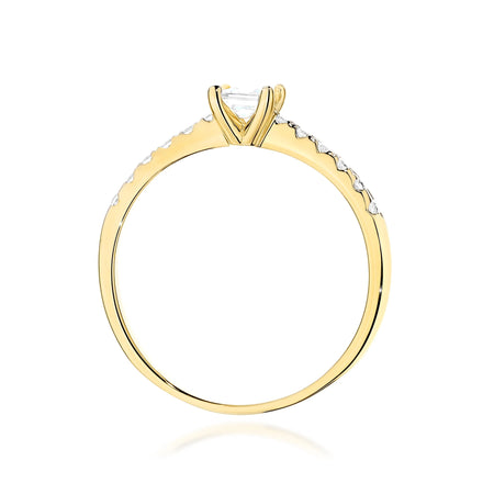 GREMARI 14K (585) Yellow Gold engagement ring with Princess 0.30 ct Central and 0.103 ct Sideline Lab-grown Diamonds