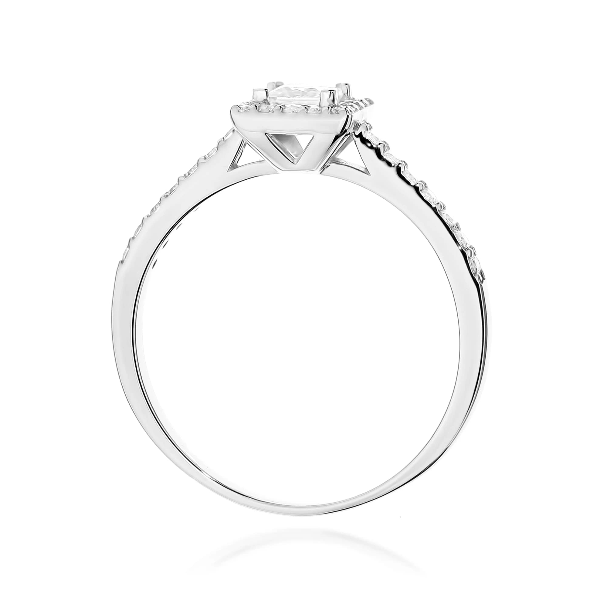 GREMARI 14K (585) White Gold engagement ring with Princess 0.30 ct Central and 0.20 ct Sideline Lab-grown Diamonds