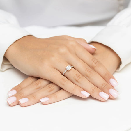 White Gold engagement ring with Princess 0.30 ct Central and 0.20 ct Sideline Lab-grown Diamonds - GREMARI fine jewelry