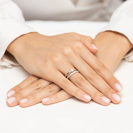 Yellow Gold engagement ring with Round 0.25 ct Central and 0.16 ct Sideline Lab-grown Diamonds - GREMARI fine jewelry