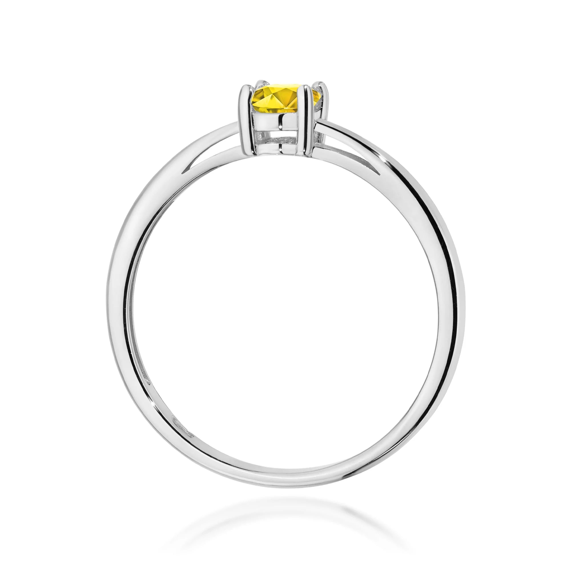 GREMARI 14K (585) White Gold engagement ring with Oval 0.50 ct Lab-grown Diamond