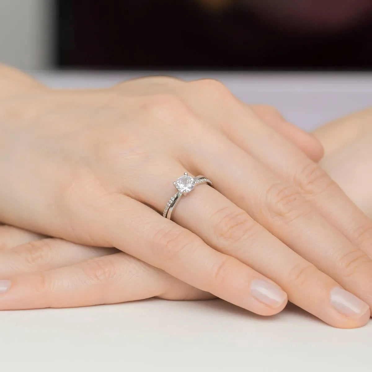 silver-ring-with-zirconia-up010-925-s