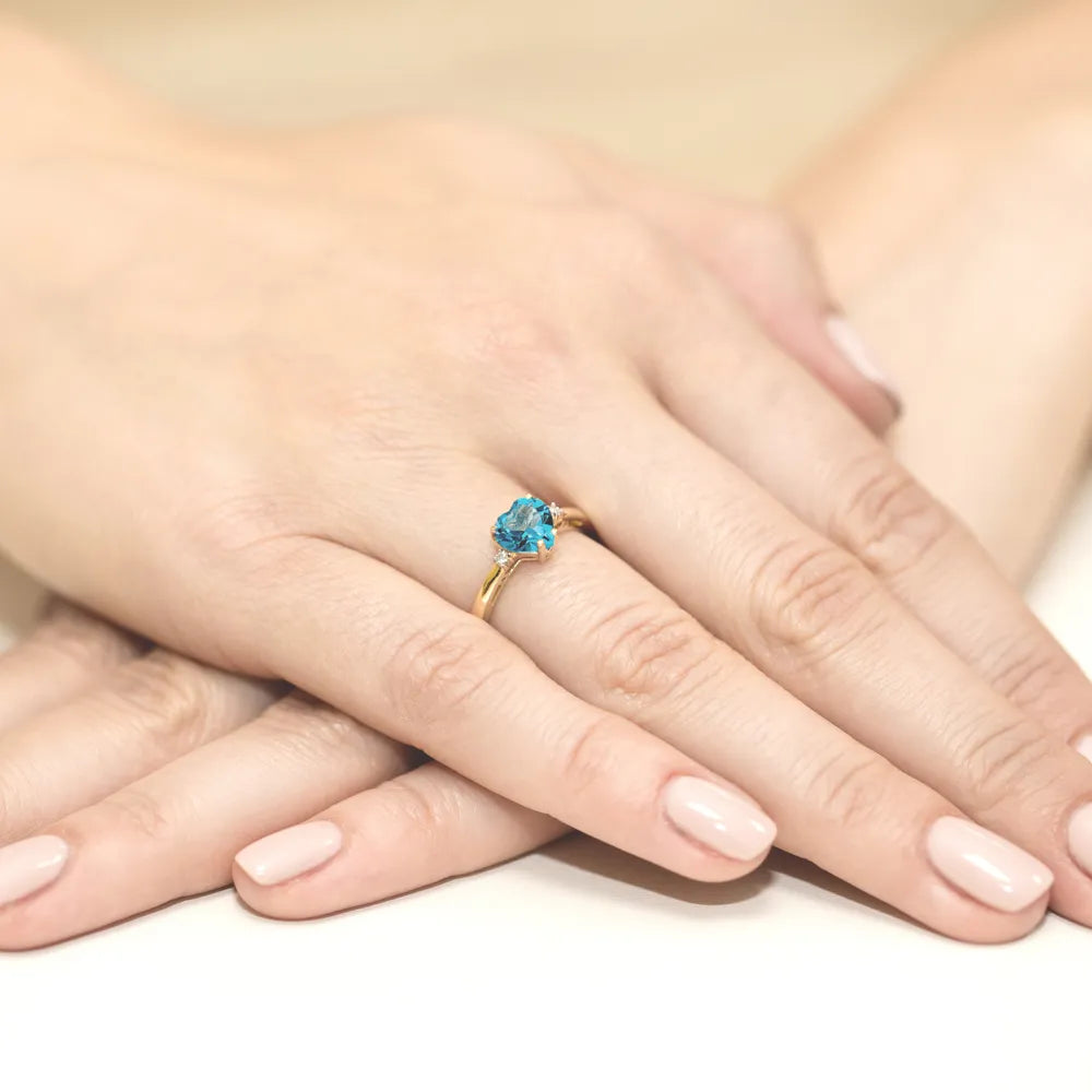 zlatý prsteň s 1,20 ct topásom a 0,029 ct diamantmi w0012-tob-01