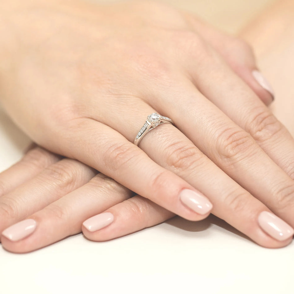 zlatý prsteň s diamantmi 0,23 ct a 0,103 ct w0016-diw-01