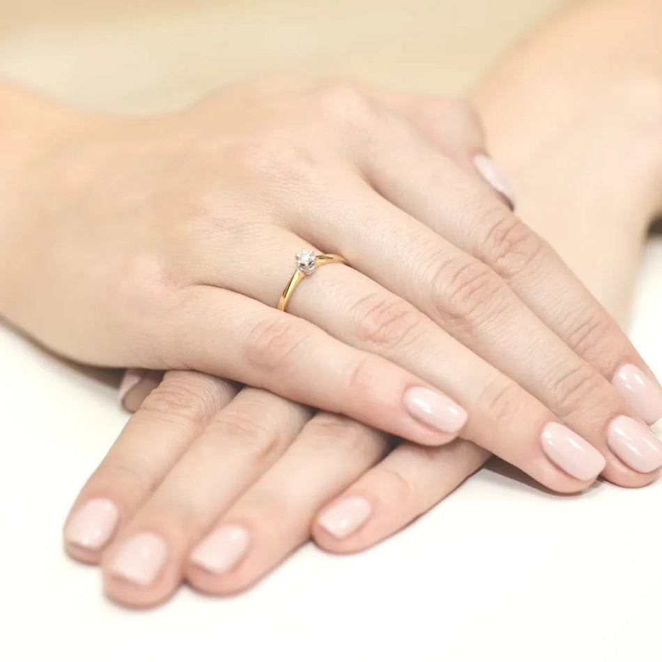 gold-ring-with-0-10ct-diamond-w0036-diw-01