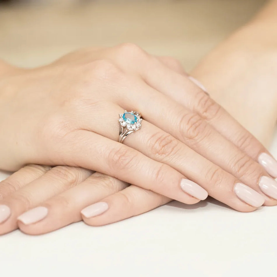 zlatý-prsteň-s-0,90ct-topásom-a-0,30ct-diamantmi-w0037-tob-01