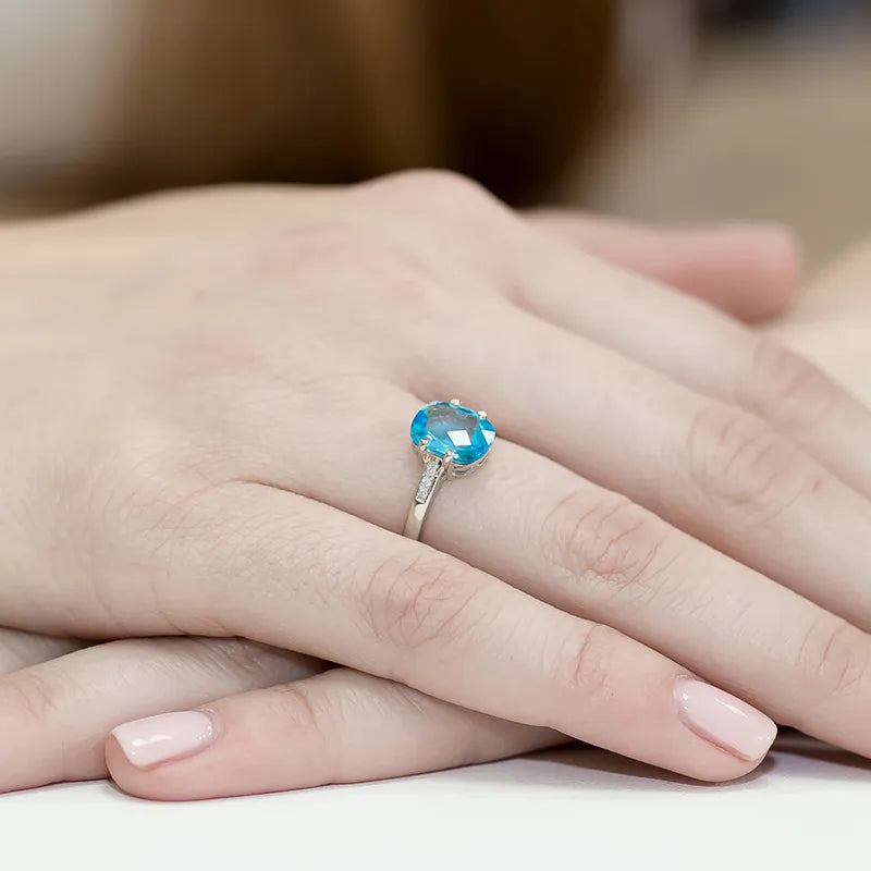 zlatý prsteň s 2,40 ct topásom a 0,03 ct diamantmi w0038-tob-01