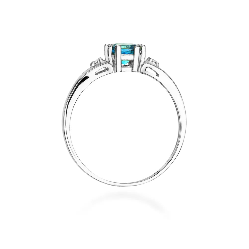 zlatý prsteň s topásom 0,70 ct a diamantmi 0,029 ct w0044-tob-01