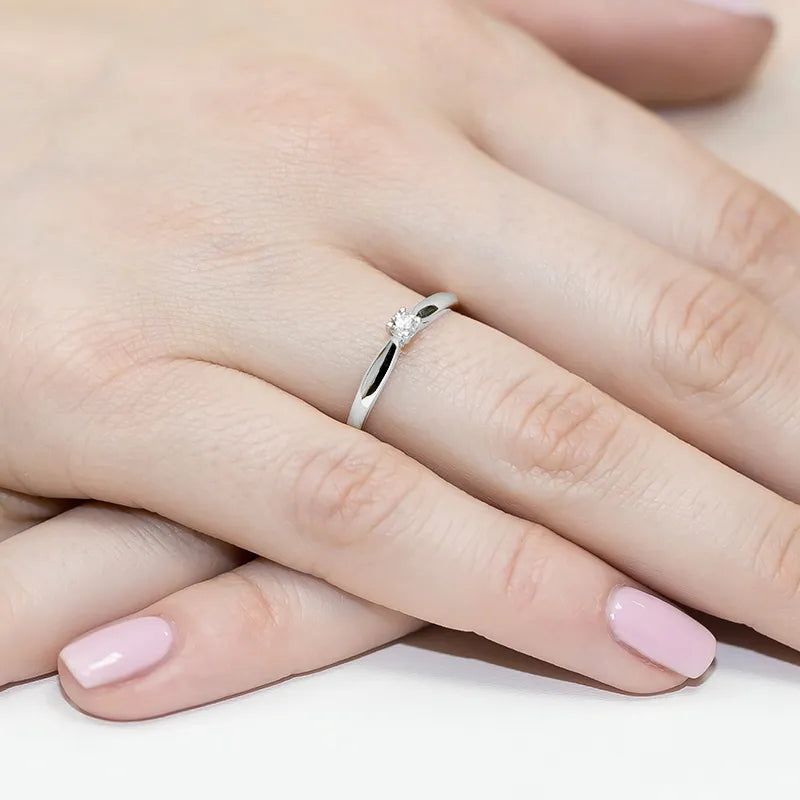 zlatý-prsteň-s-diamantom-0-10ct-w0045-diw-01