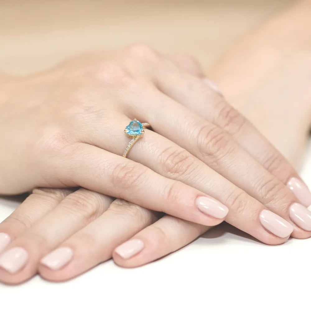 zlatý prsteň s 1,20 ct topásom a 0,06 ct diamantmi w0050-tob-01