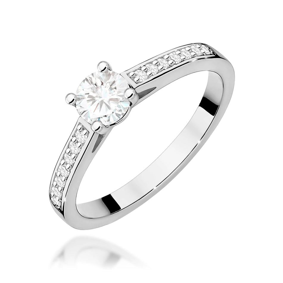 Prsteň z bieleho zlata s 0,50 ct a 0,12 ct diamantmi
