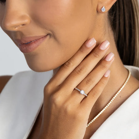 gold-ring-with-0-50ct-and-0-12ct-diamonds-w0052-diw-02