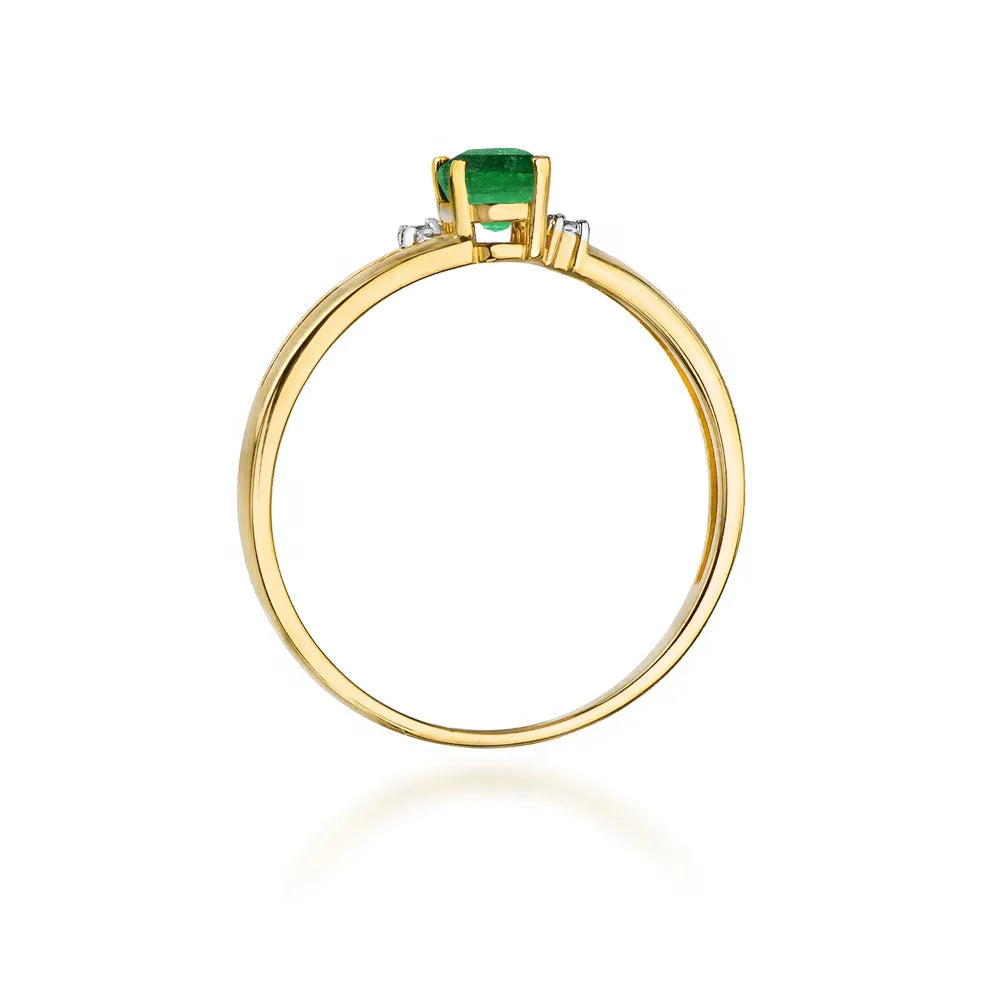 gold-ring-with-0-40ct-emerald-and-0-029ct-diamonds-w0068-emg-01