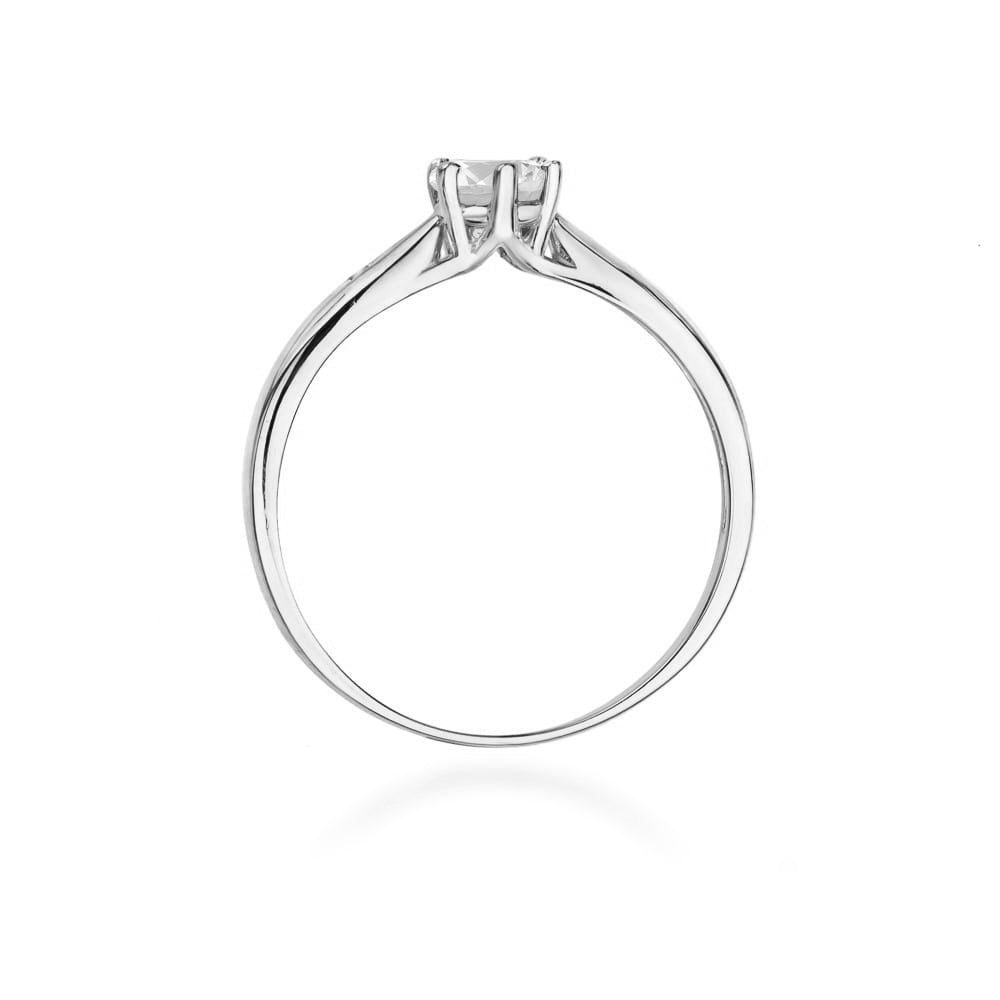 zlatý prsteň s 0,60 ct bielym zafírom a 0,01 ct diamantmi w0074-saw-01