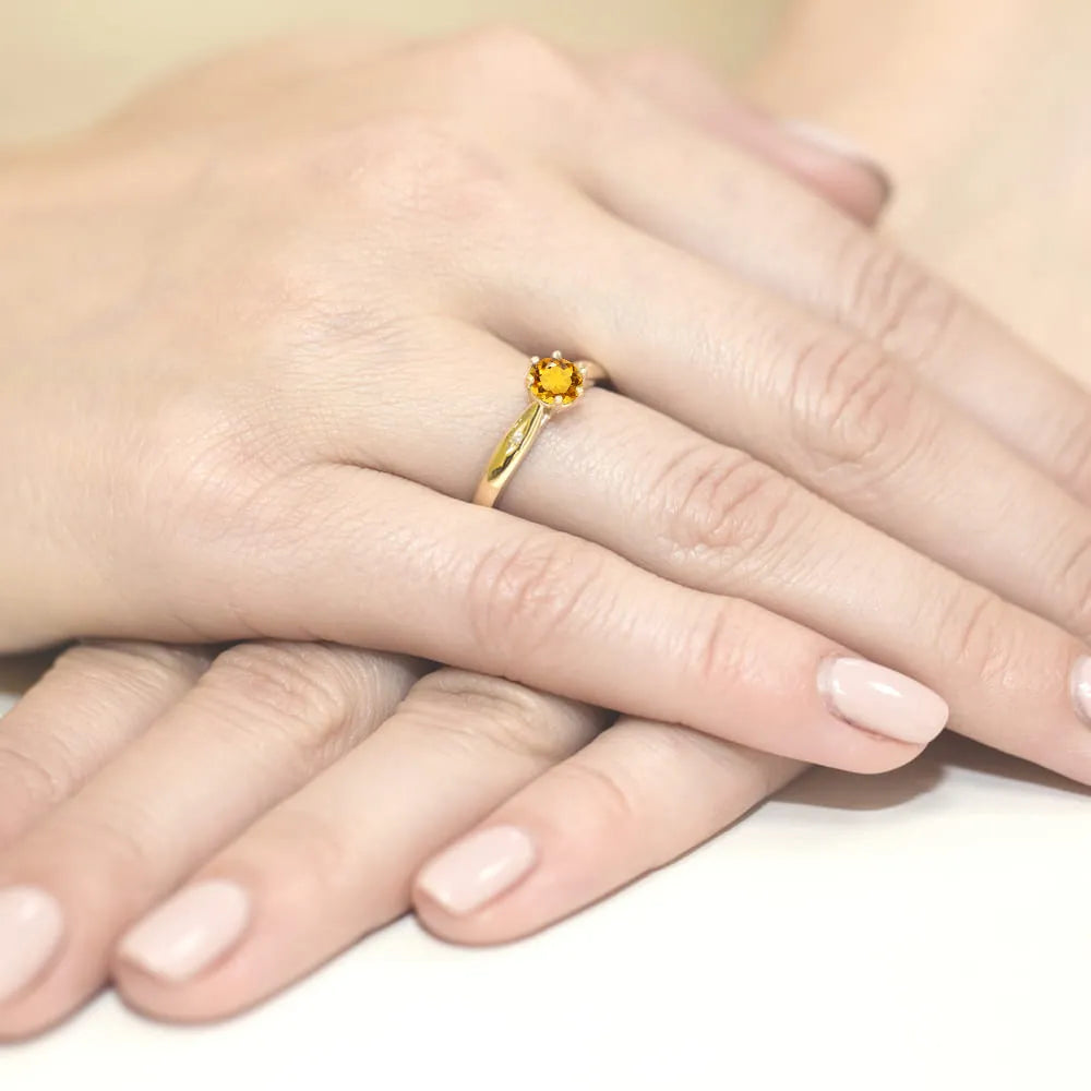 zlatý prsteň s 0,50 ct citrínom a diamantmi w0074-ciy-01