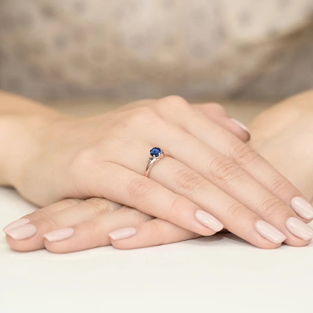 gold-ring-with-0-50ct-sapphire-and-black-diamonds-w0076-sab-02