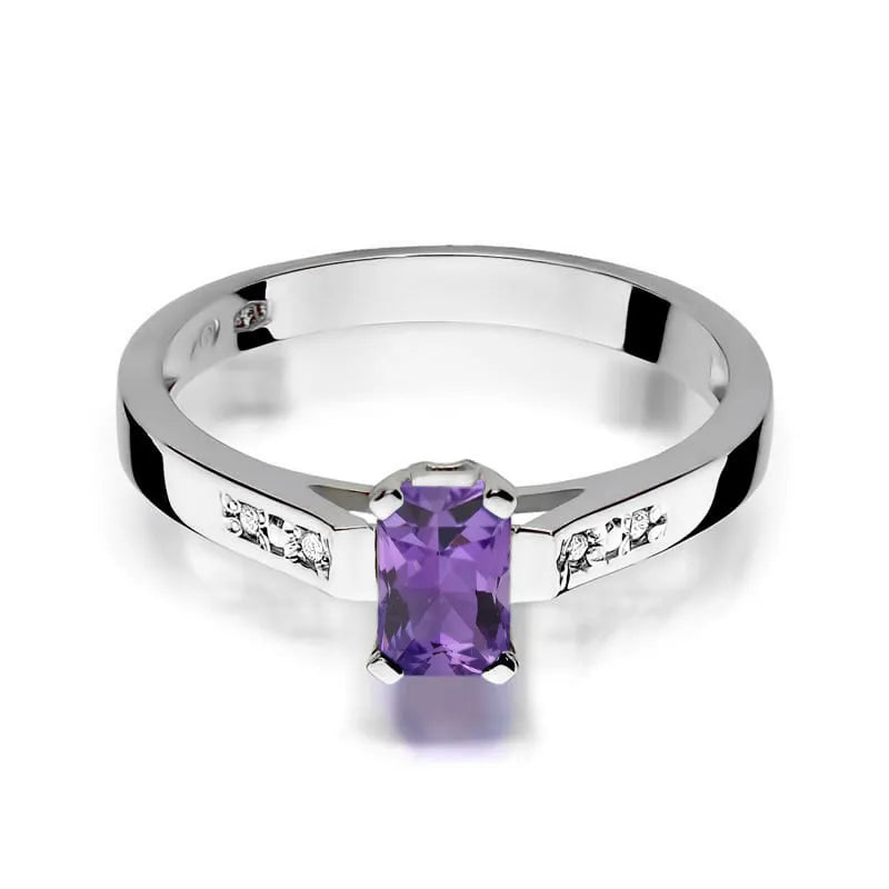 gold-ring-with-0-50ct-amethyst-and-0-04ct-diamonds-w0078-amv-01