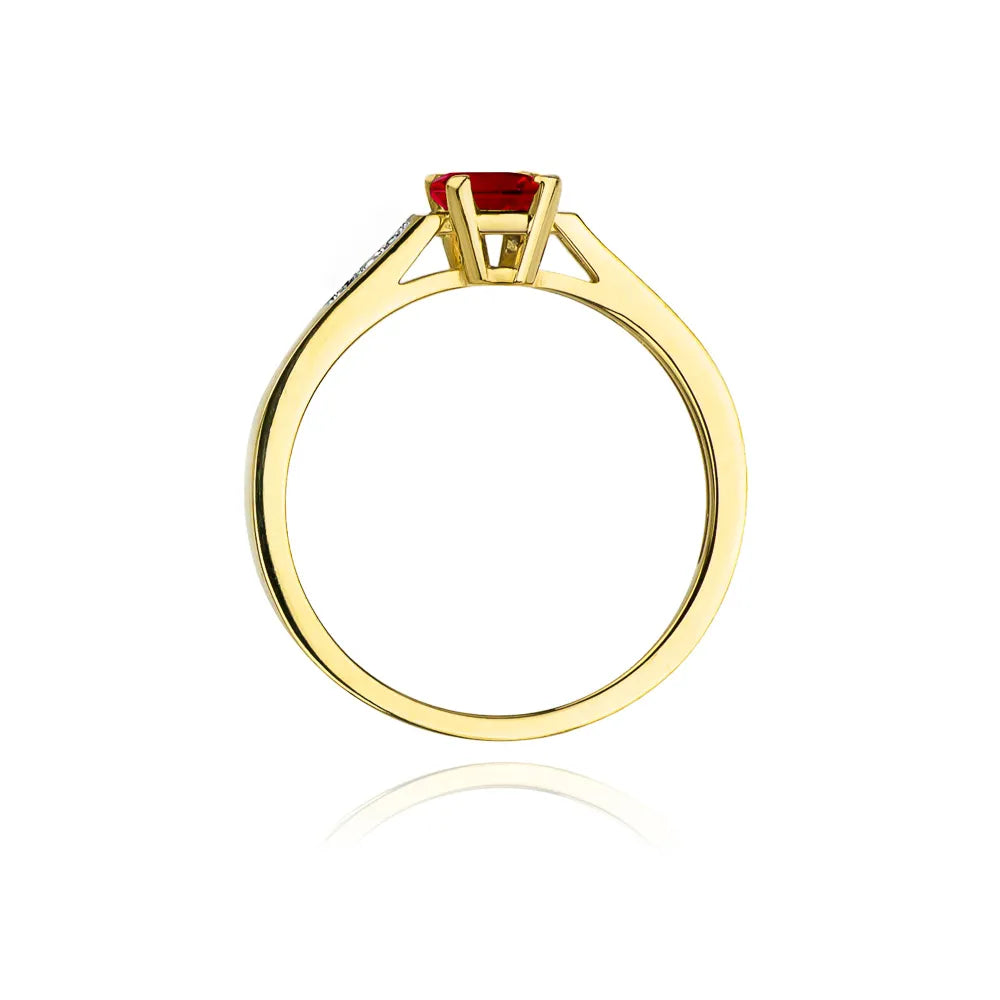 gold-ring-with-0-80ct-ruby-and-0-04ct-diamonds-w0078-rur-01