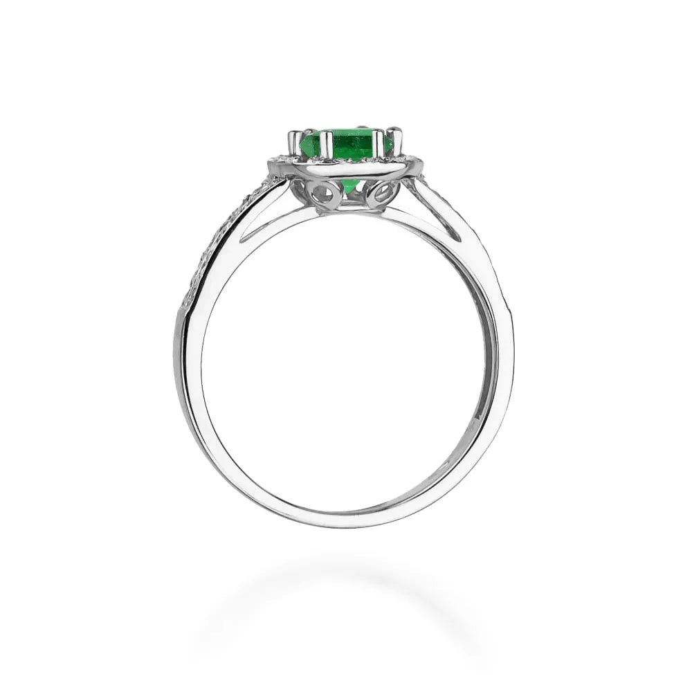 gold-ring-with-0-50ct-emerald-and-0-20ct-diamonds-w0087-emg-01