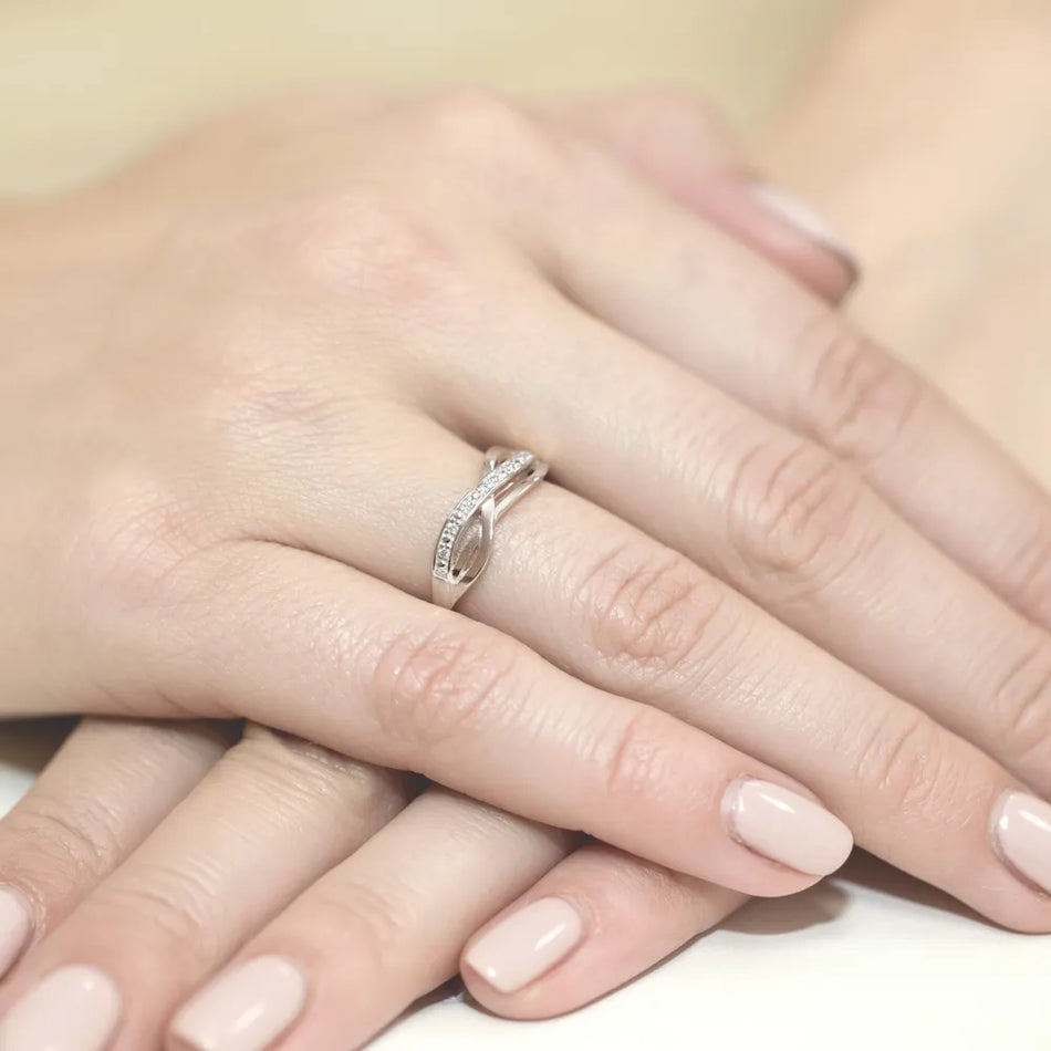 zlatý prsteň s diamantmi 0,06 ct w0090-diw-01