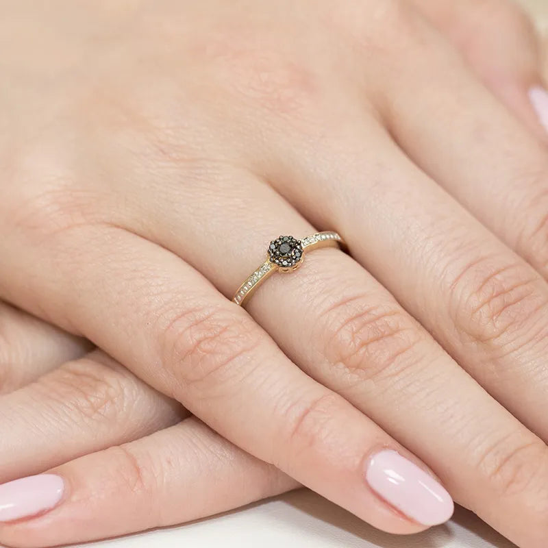 zlatý prsteň s 0,04 ct a 0,054 ct čiernymi diamantmi w0091-dib-01