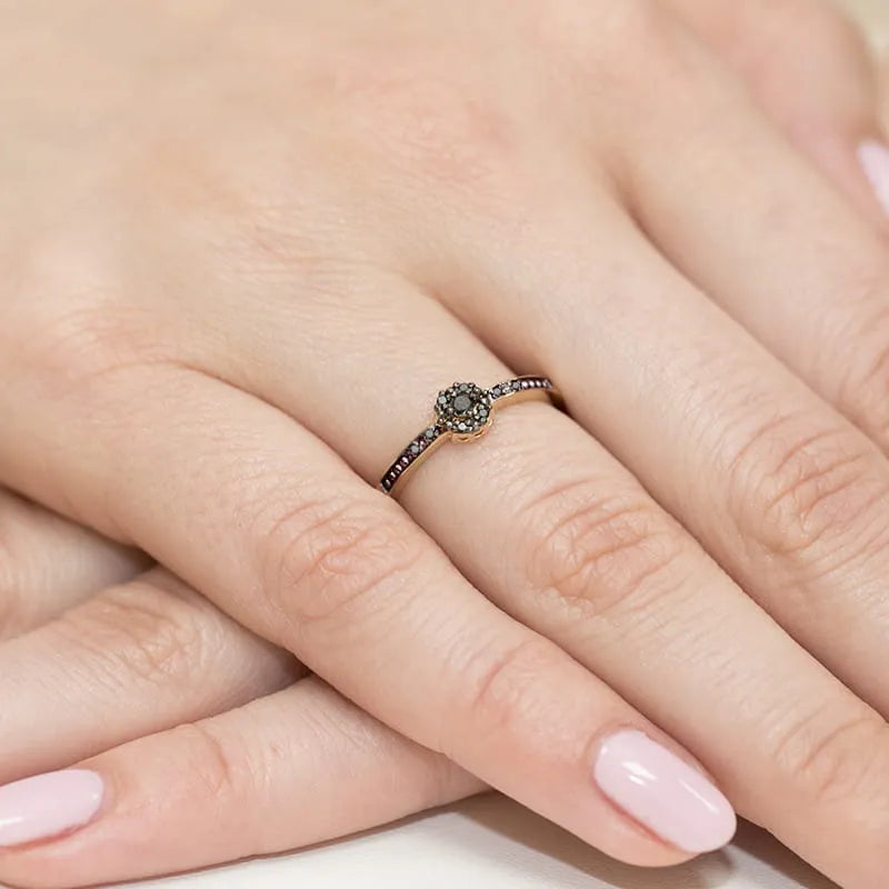 zlatý prsteň s 0,04 ct a 0,054 ct čiernymi diamantmi w0091-dib-02
