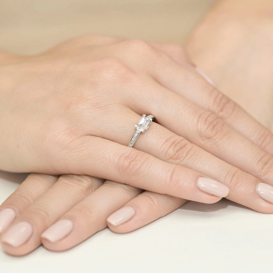 zlatý prsteň s 0,60 ct a 0,03 ct laboratórnymi diamantmi w0105-ldw-01