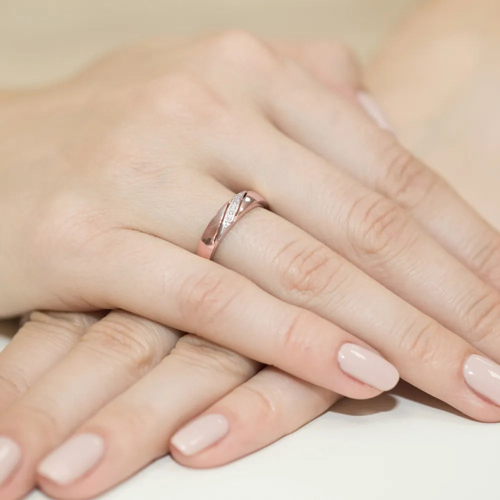 gold-ring-with-0-015ct-diamonds-w0118-diw-01