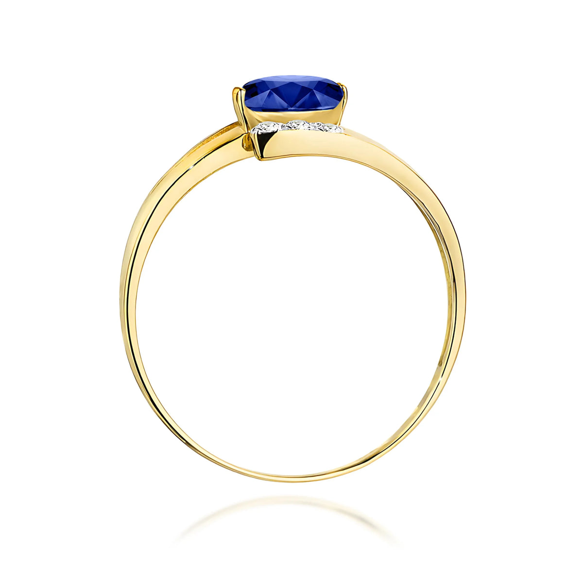 Prsteň zo žltého 14k zlata s oválnym modrým zafírom 0,70 ct a diamantmi 0,052 ct