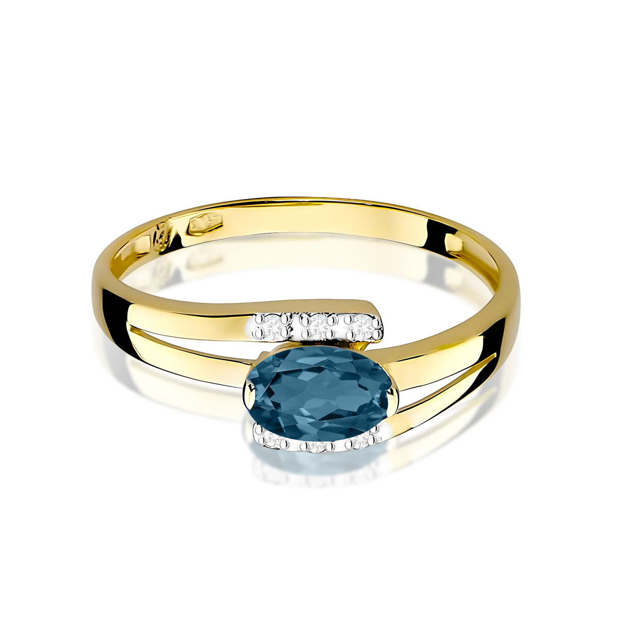 Prsteň s prekríženými ramenami zo žltého 14k zlata s oválnym topásom London Blue 0,50 ct a diamantmi 0,052 ct