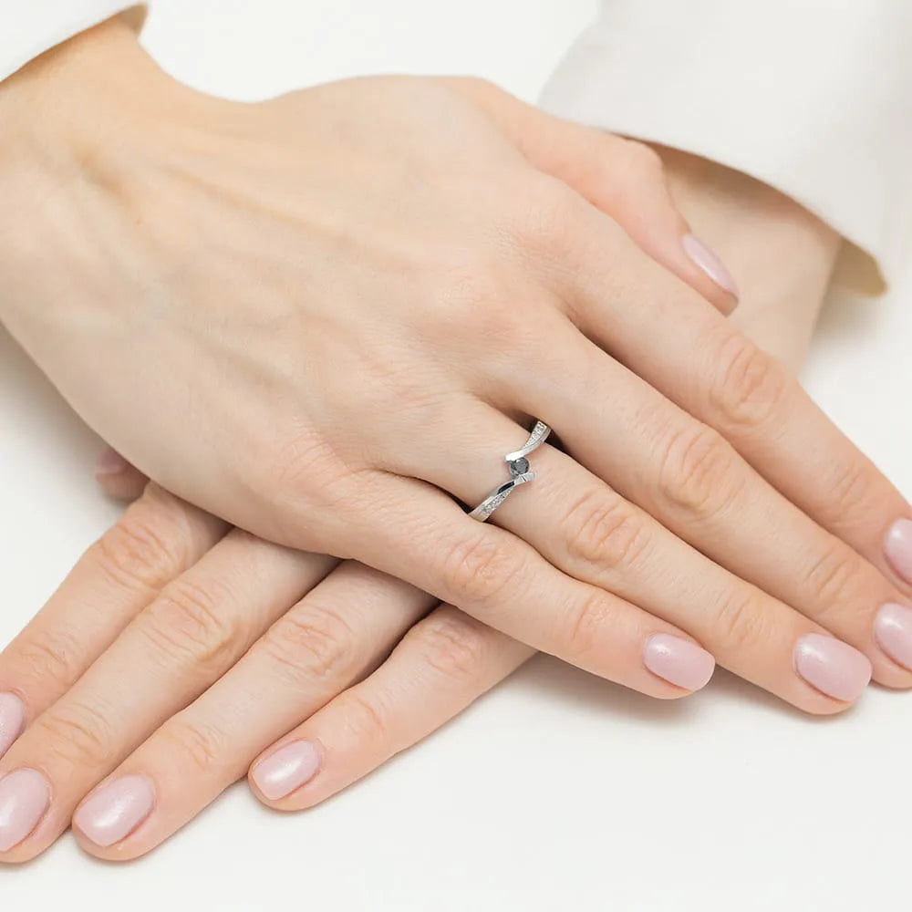 gold-ring-with-0-12ct-black-diamond-and-0-03ct-diamonds-w0177-dib-01