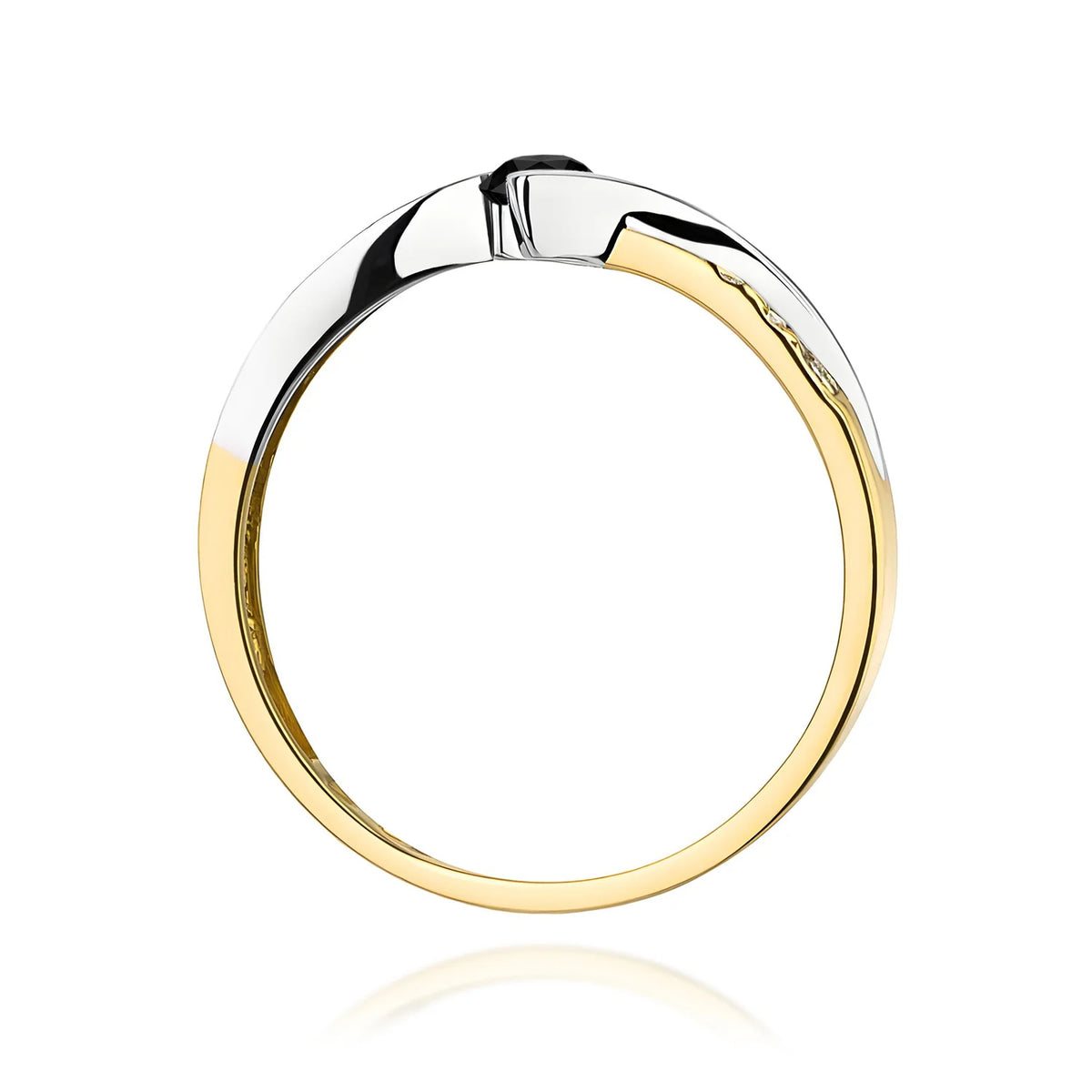 Prsteň s otvorenou obrúčkou zo žltého 14k zlata s čiernym diamantom 0,12 ct a 0,03 ct bielymi diamantmi