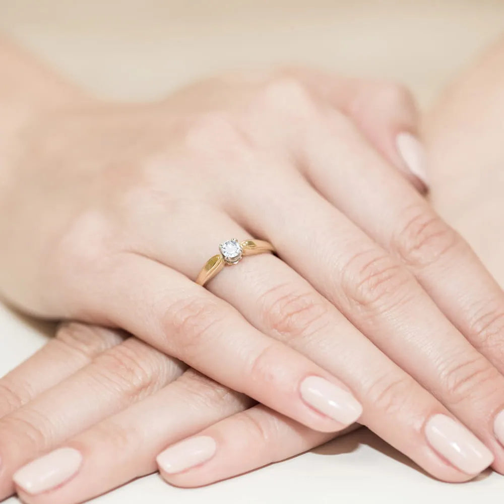 gold-ring-with-0-24ct-diamond-w0197-diw-01