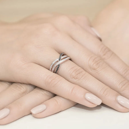 zlatý-prsteň-s-diamantmi-w0215-dib-01