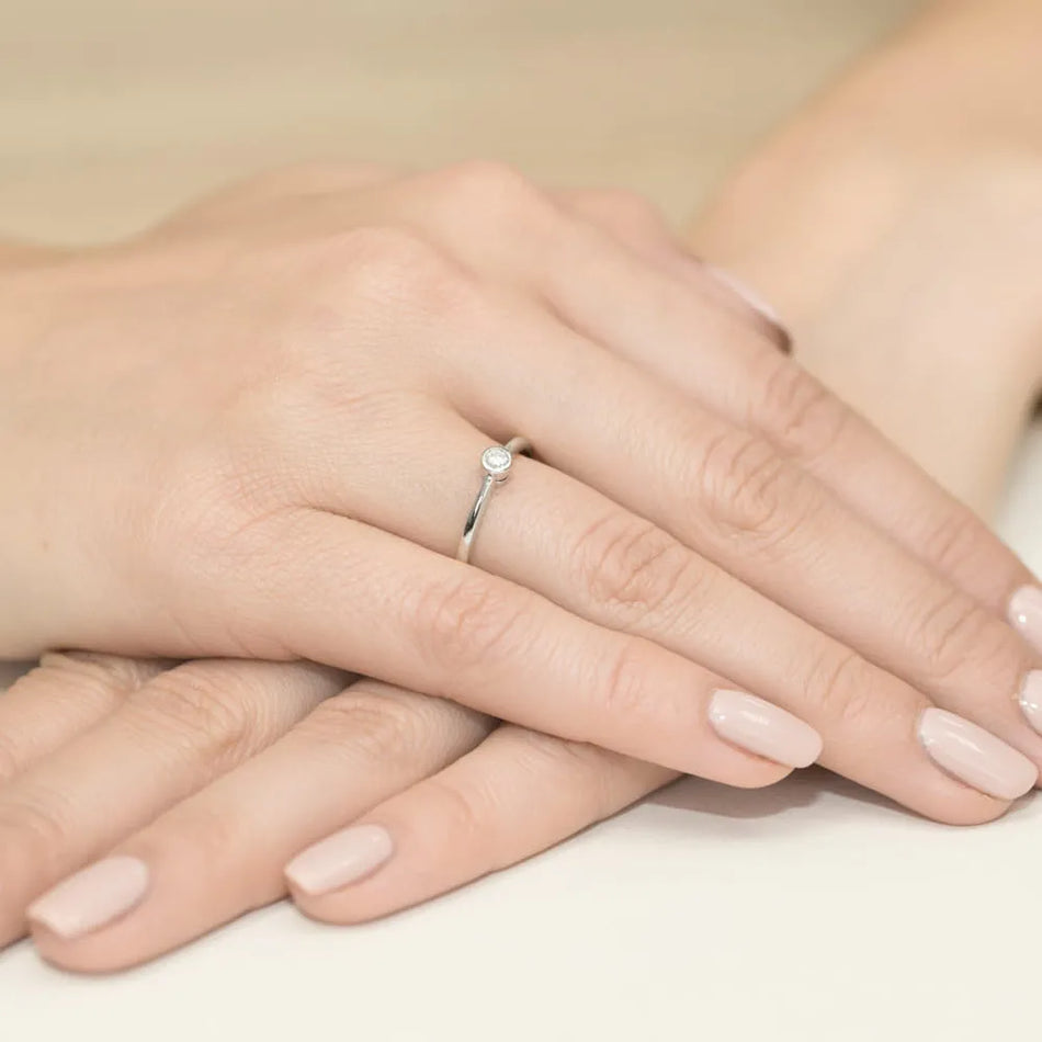 zlatý-prsteň-s-diamantom-0-08ct-w0224-diw-01