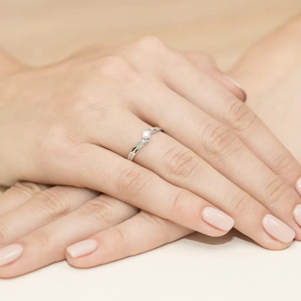 gold-ring-with-0-30ct-diamond-w0231-diw-05