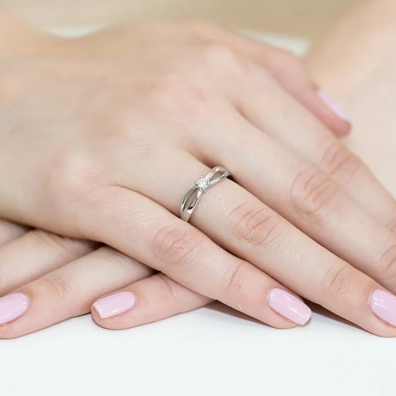 zlatý-prsteň-s-diamantom-0-10ct-w0248-diw-01