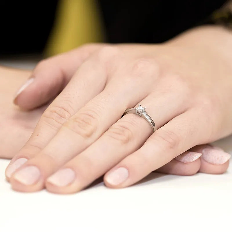 zlatý prsteň s diamantmi 0,15 ct a 0,04 ct w0258-diw-01