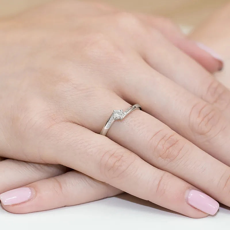 zlatý prsteň s diamantmi 0,15 ct a 0,04 ct w0262-diw-02