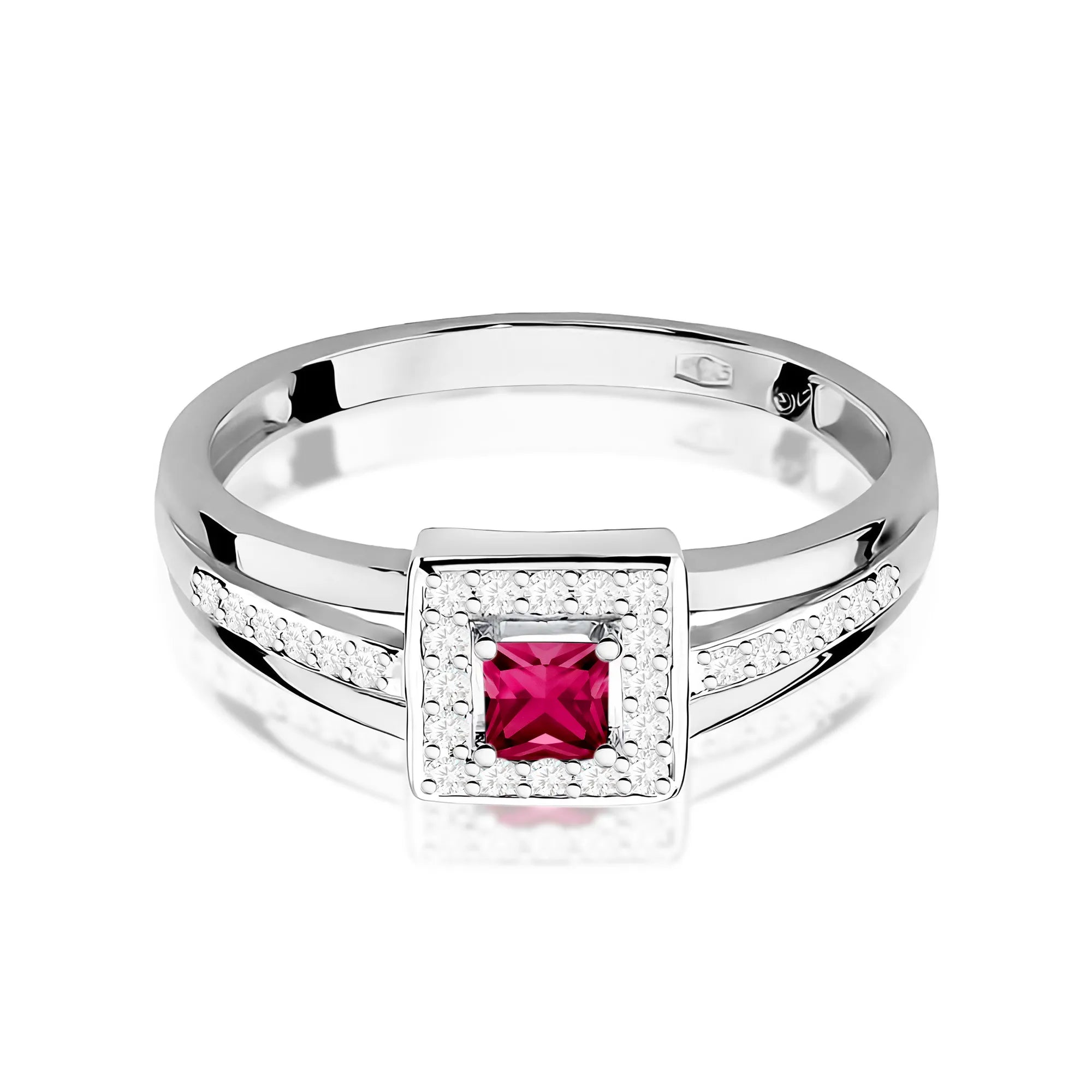 gold-ring-with-0-20ct-ruby-and-0-14ct-diamonds-w0271-rur-01