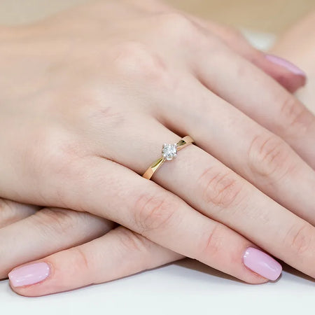 gold-ring-with-0-20ct-diamond-w0293-diw-01