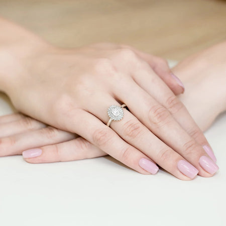 Lab-grown Diamond Engagement Ring in 585 White Gold