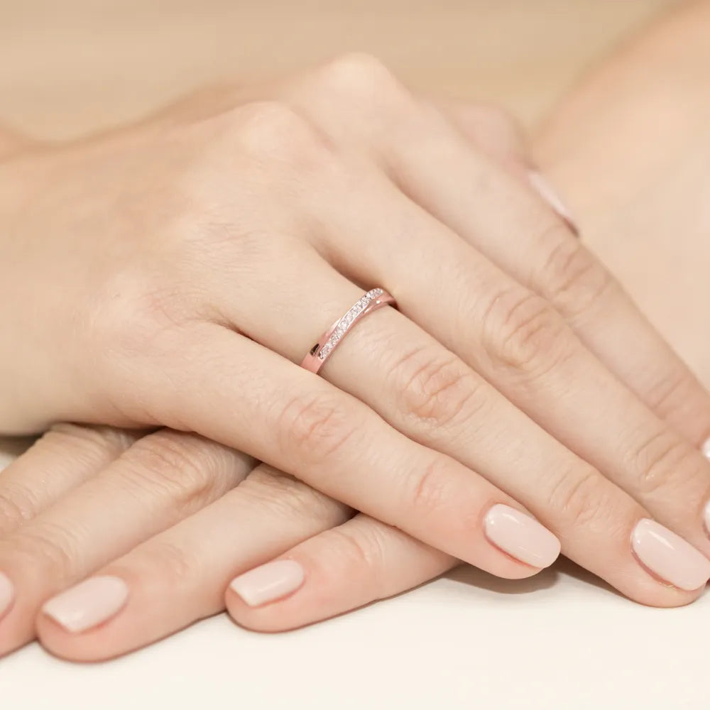 zlatý-prsteň-s-diamantmi-0-065ct-w0305-diw-01