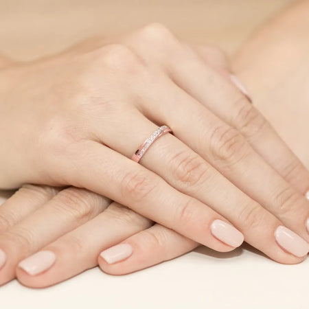 zlatý-prsteň-s-diamantmi-0-065ct-w0305-diw-01