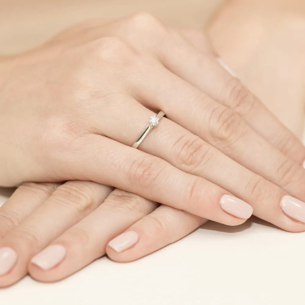 zlatý-prsteň-s-diamantom-0-10ct-w0311-diw-02