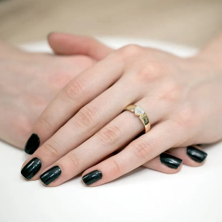 gold-ring-with-0-04ct-diamonds-w0314-diw-01