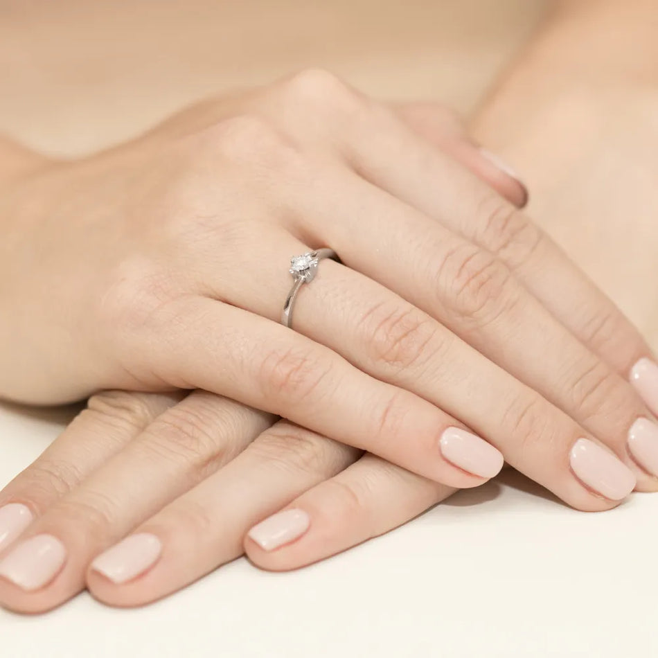 zlatý-prsteň-s-diamantom-0-10ct-w0318-diw-02