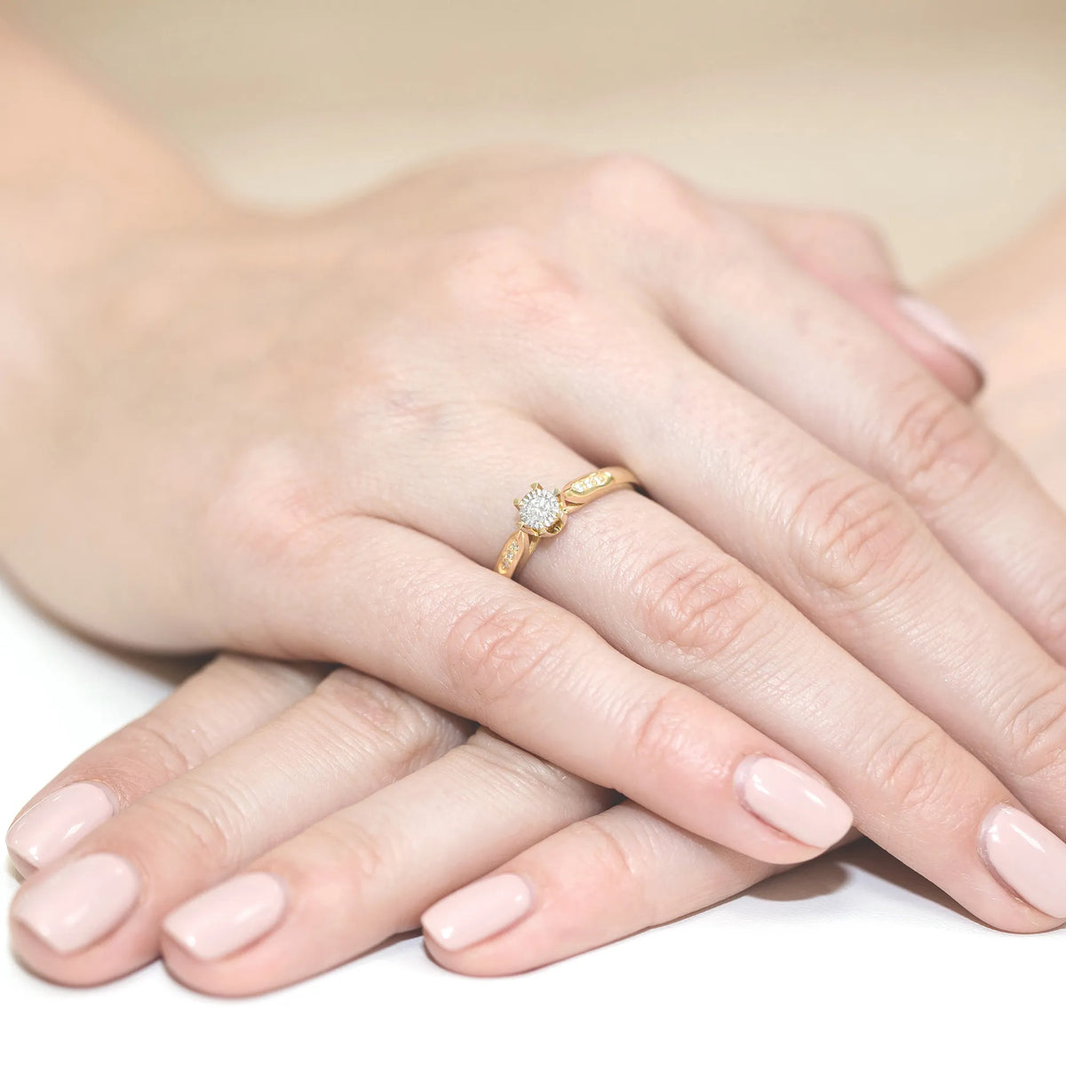 zlatý prsteň s diamantmi 0,08 ct a 0,052 ct w0328-diw-01