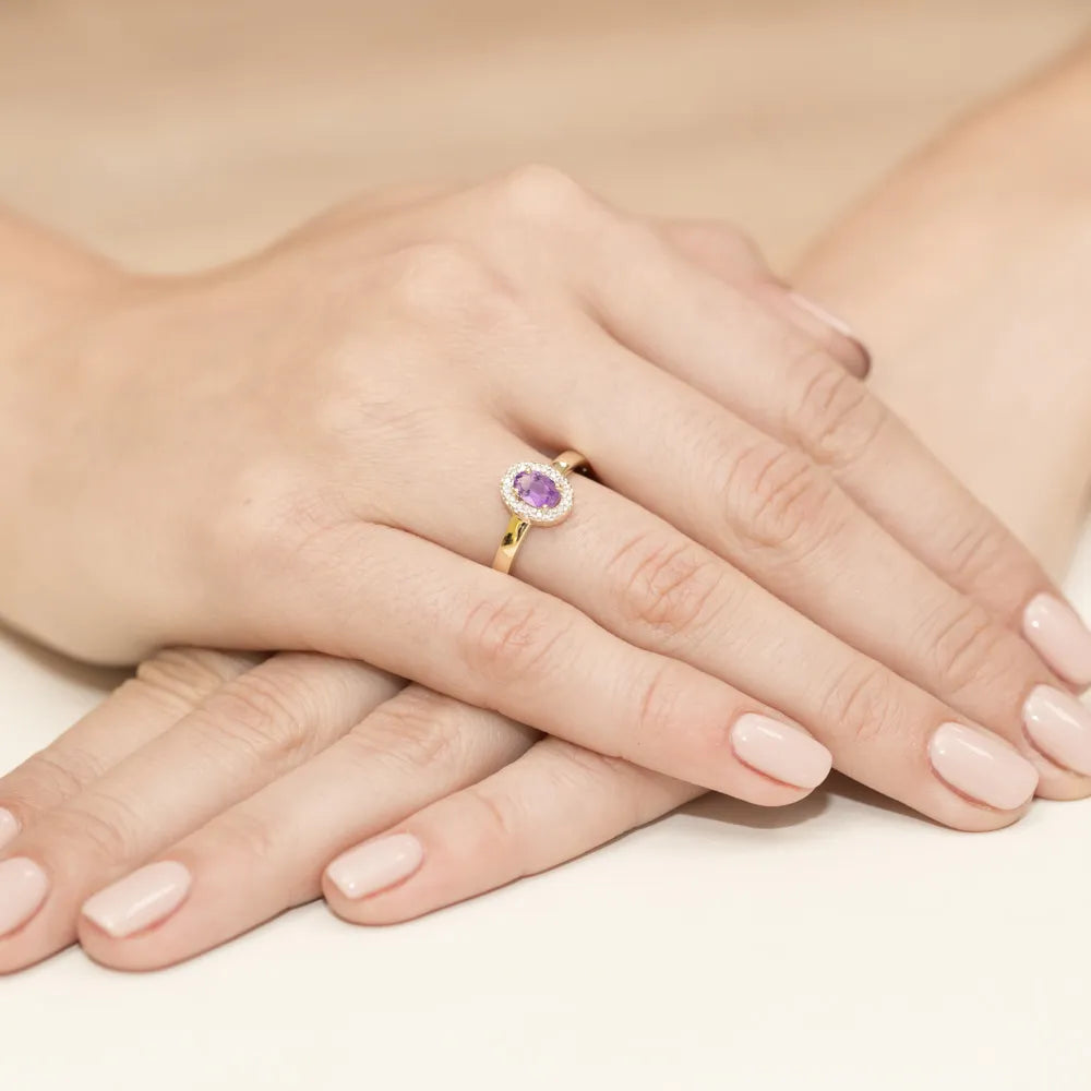 zlatý prsteň s 0,40 ct ametystom a 0,08 ct diamantmi w0330-amv-01